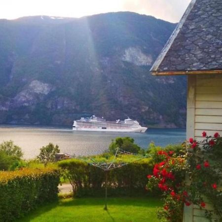 Winjum Hostel Stegastein Aurland Exteriör bild